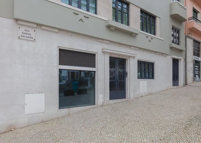 Flh Marques Sophisticated Flat *